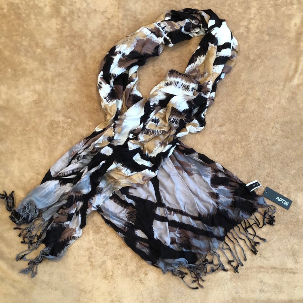 Apt.9 women’s fashion scarf